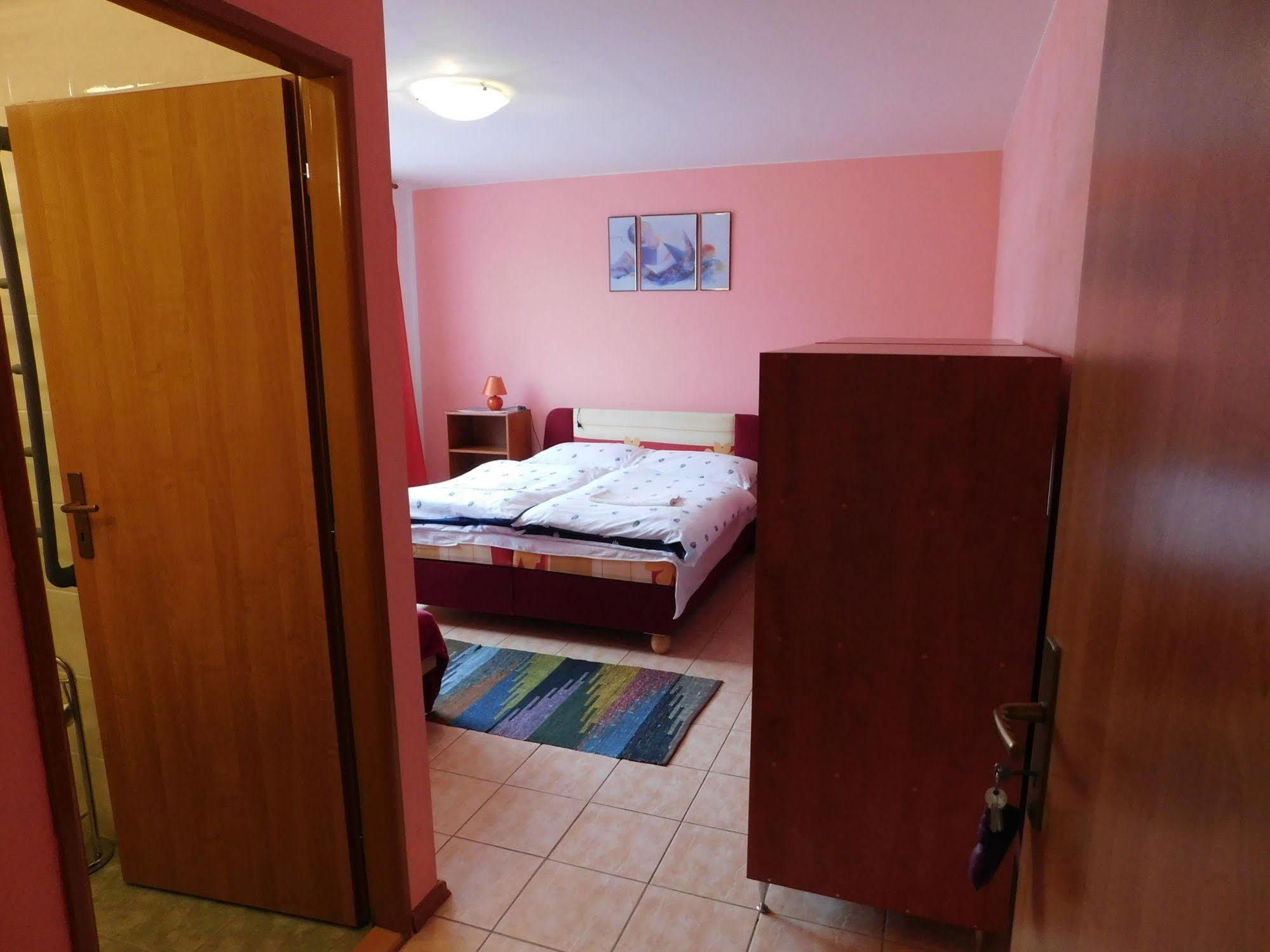 Apartmany Tania Zavazna Poruba ภายนอก รูปภาพ