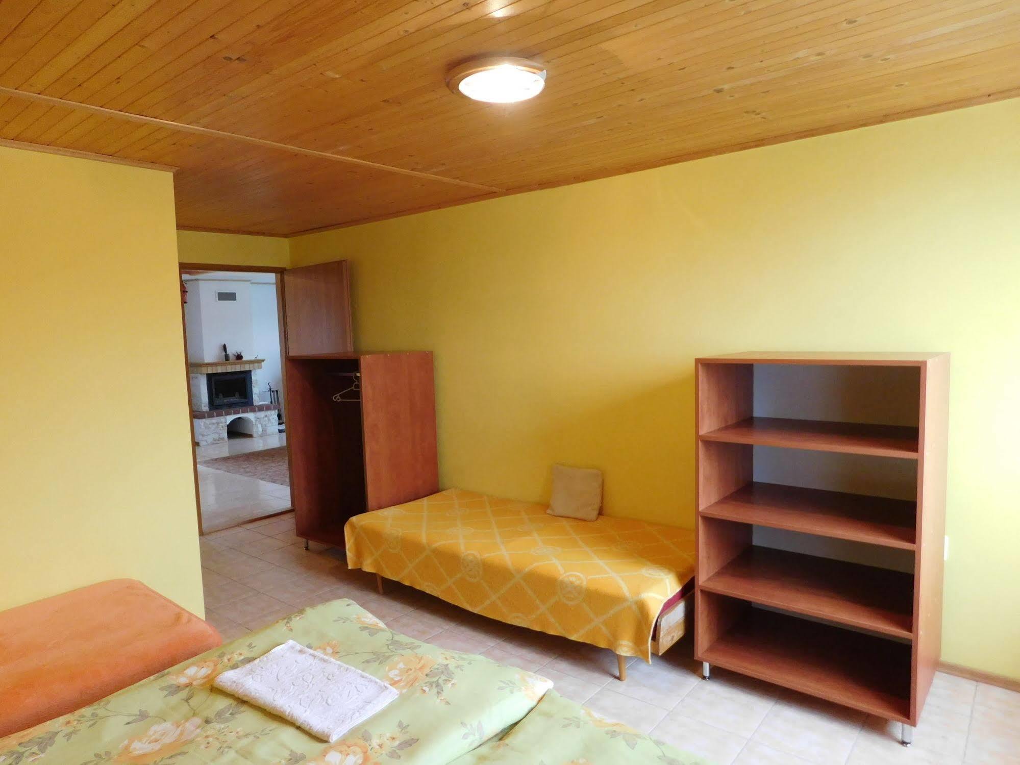 Apartmany Tania Zavazna Poruba ภายนอก รูปภาพ