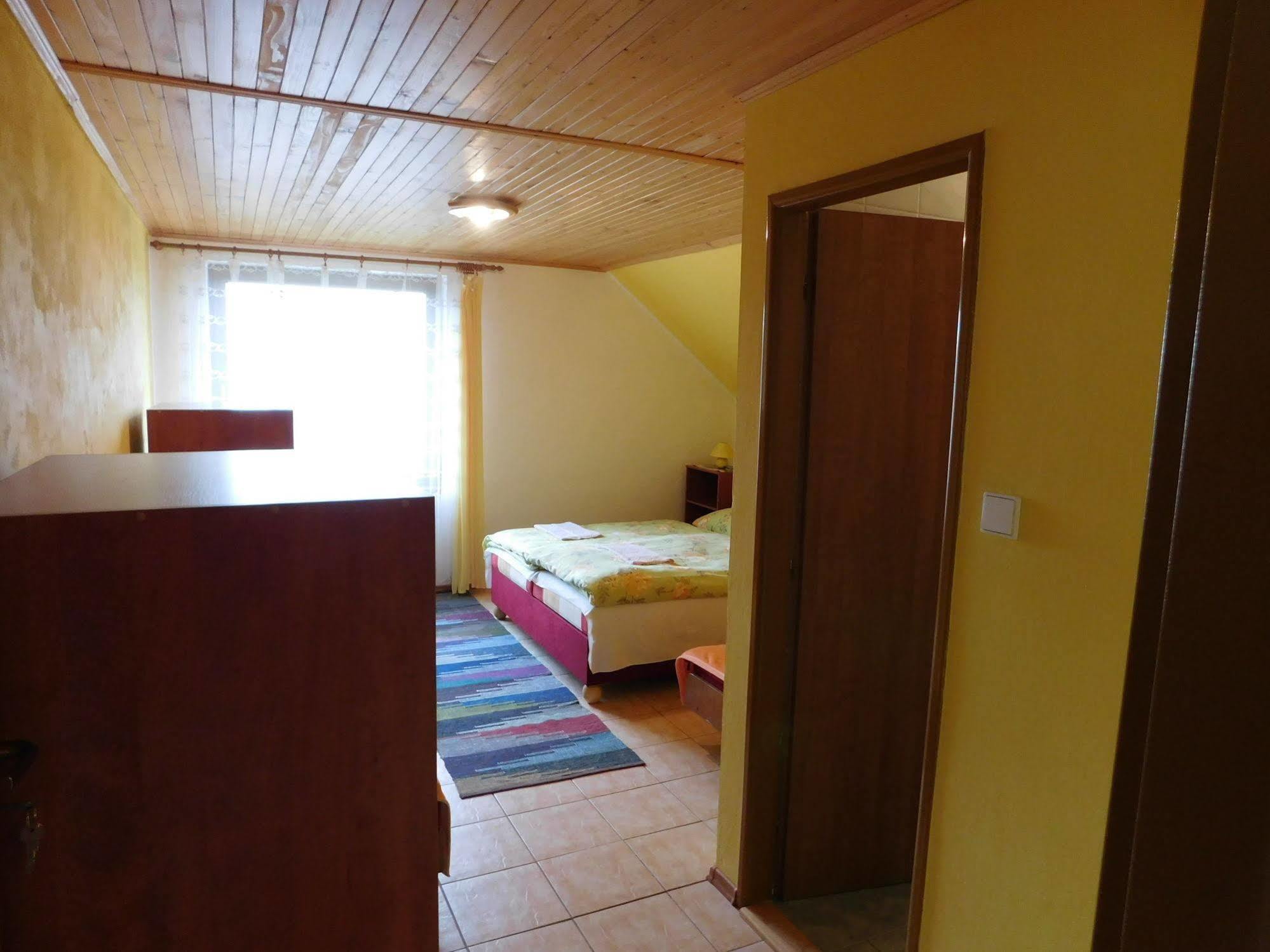 Apartmany Tania Zavazna Poruba ภายนอก รูปภาพ