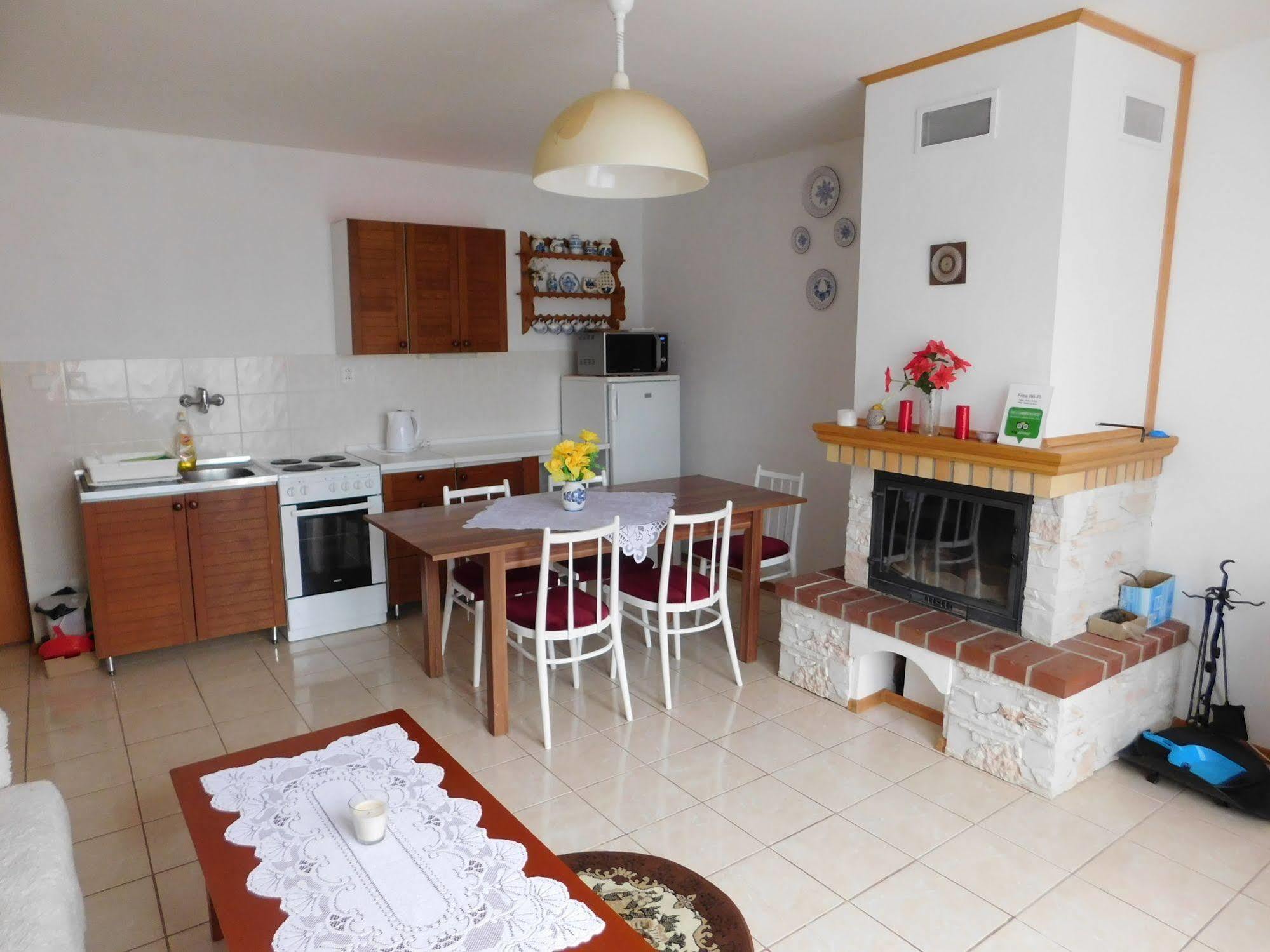 Apartmany Tania Zavazna Poruba ภายนอก รูปภาพ